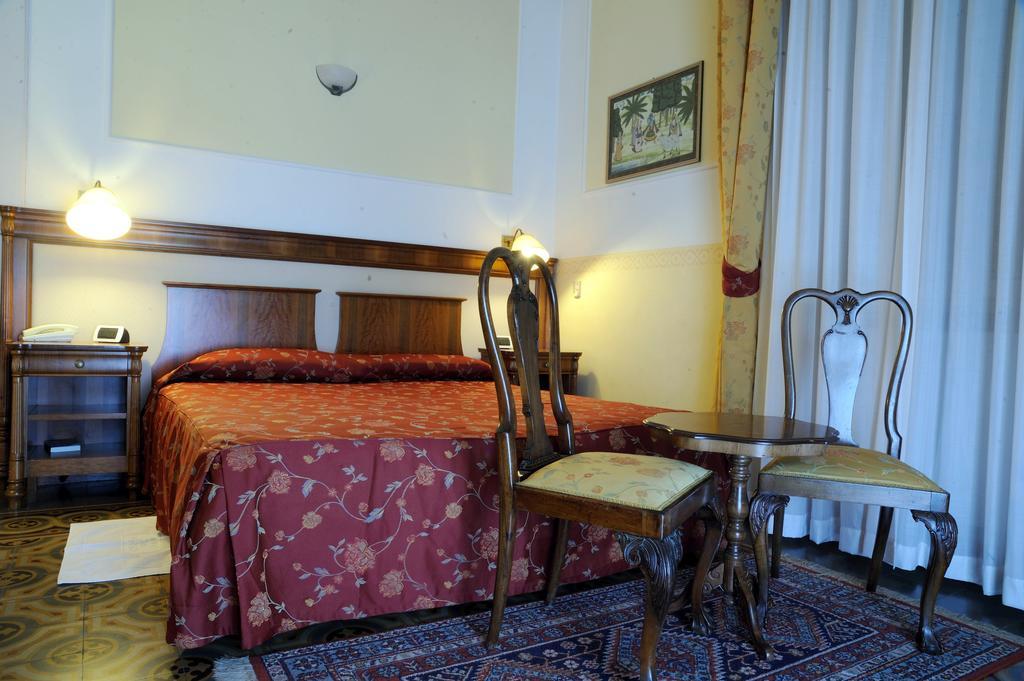 普罗格莱索酒店 圣贝内代托-德尔特龙托 客房 照片